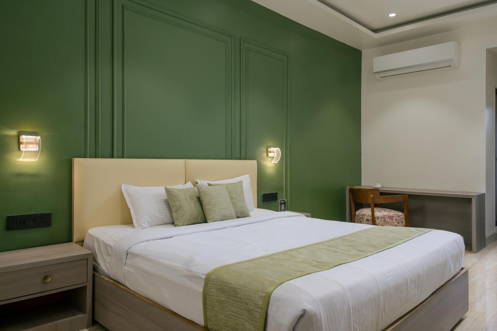 The Grand Neelam Hotel Raipur  ภายนอก รูปภาพ
